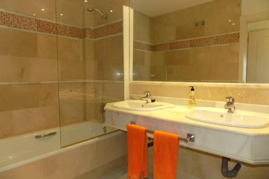 Fuente Aloha Apartment マルベーリャ エクステリア 写真