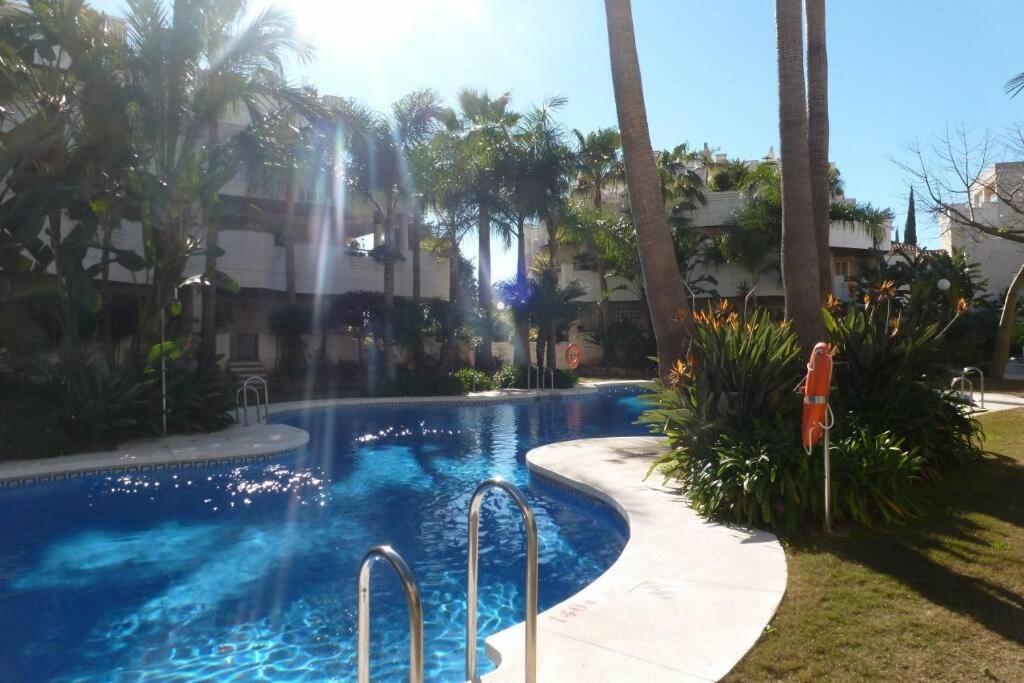 Fuente Aloha Apartment マルベーリャ エクステリア 写真